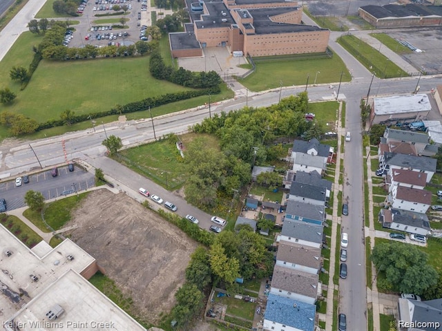 8306 Conant St, Hamtramck, MI 48211 - photo 4