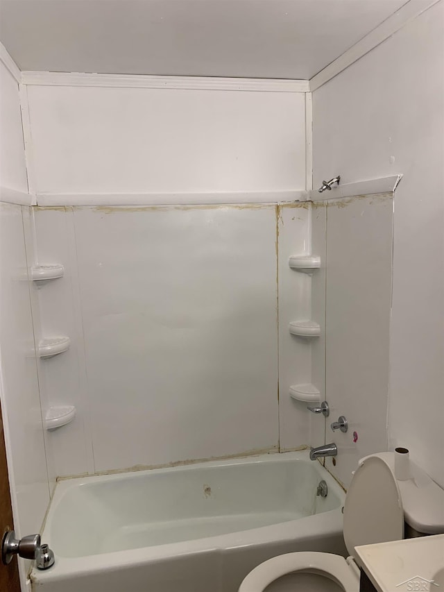 3308 Douglass St, Saginaw, MI 48601 - bathroom with washtub / shower combination and vanity