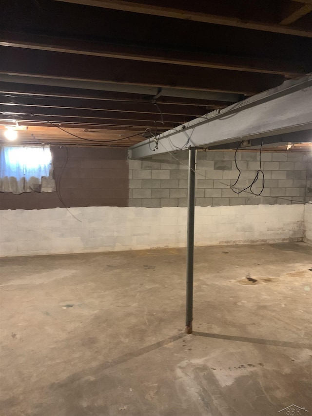 3308 Douglass St, Saginaw, MI 48601 - view of unfinished below grade area