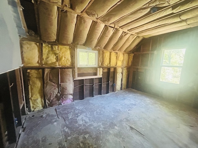 1520 E Ganson St, Jackson, MI 49202 - misc room with lofted ceiling