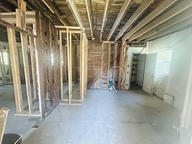 1520 E Ganson St, Jackson, MI 49202 - misc room featuring concrete flooring