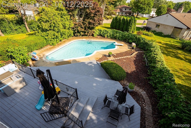 42331 Beacontree Ct, Northville, MI 48168 - swimming pool featuring a wooden deck and a diving board