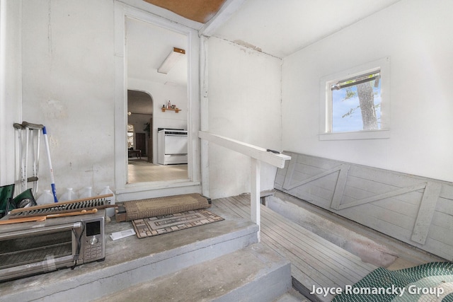 5752 E 52nd St, Newaygo, MI 49337 - stairs featuring arched walkways