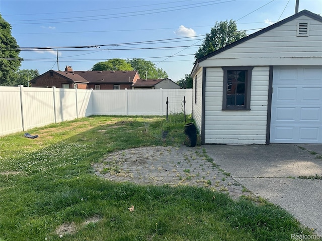 20979 Audette St, Dearborn, MI 48124 - view of fenced backyard
