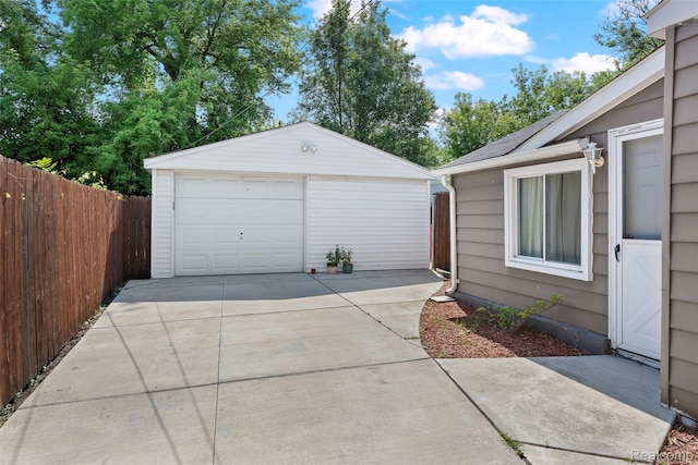 26752 Blackmar Ave, Warren, MI 48091 - detached garage featuring driveway