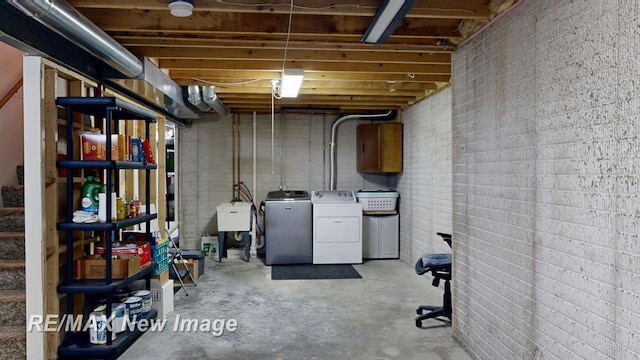 3200 Setting Sun Blvd, Saginaw, MI 48603 - unfinished below grade area with washer and dryer and stairs
