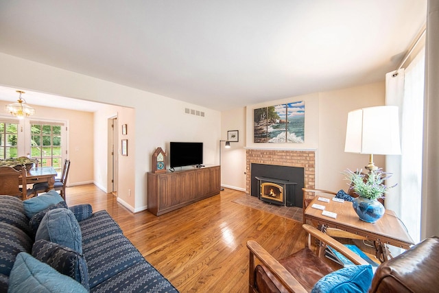 1507 Dicken Dr, Ann Arbor, MI 48103 - living area with light wood finished floors and baseboards