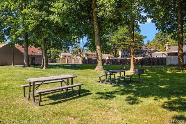 1982 Wickham St, Royal Oak, MI 48073 - view of community