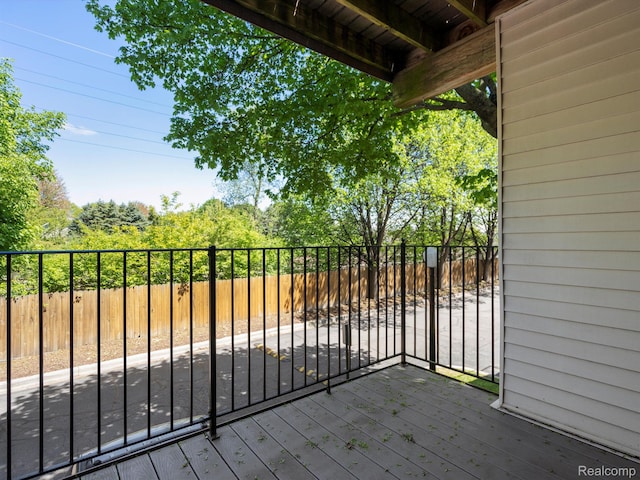 1524 Maryland Club Dr, Royal Oak, MI 48067 - view of patio / terrace