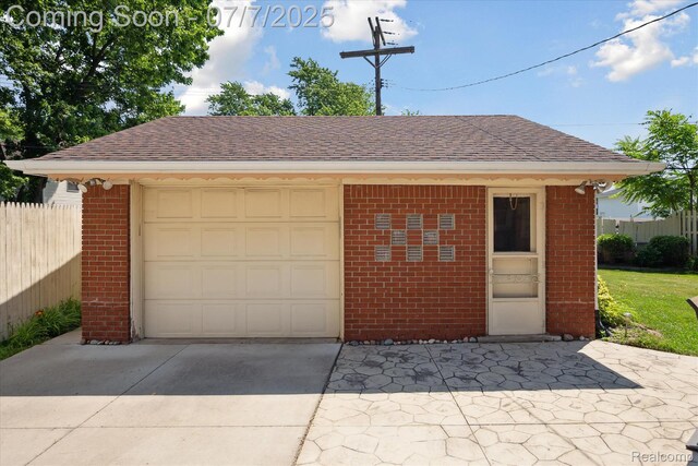 18735 Valade St, Riverview, MI 48193 - garage with driveway