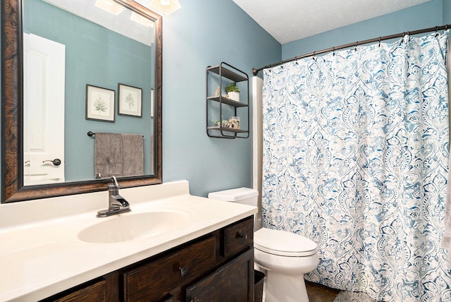 13757 Duncan St, Holland, MI 49424 - full bath featuring vanity and curtained shower