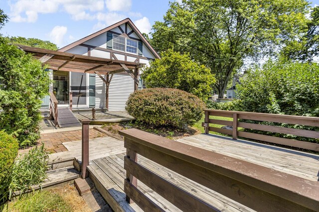 1007 Oak Grove Rd, Jackson, MI 49203 - view of deck