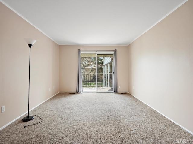 29272 Gloede Dr Unit 16, Warren, MI 48088 - unfurnished room with carpet floors and crown molding