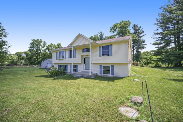 131 E Ave, Jackson, MI 49201 - view of split foyer home