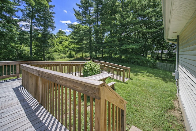 131 E Ave, Jackson, MI 49201 - deck with a lawn