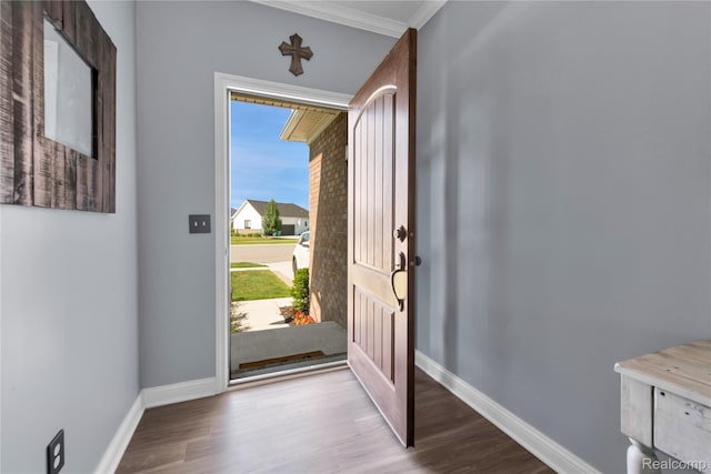 343 Hidden Riv E, Holly, MI 48442 - foyer entrance featuring wood finished floors and crown molding