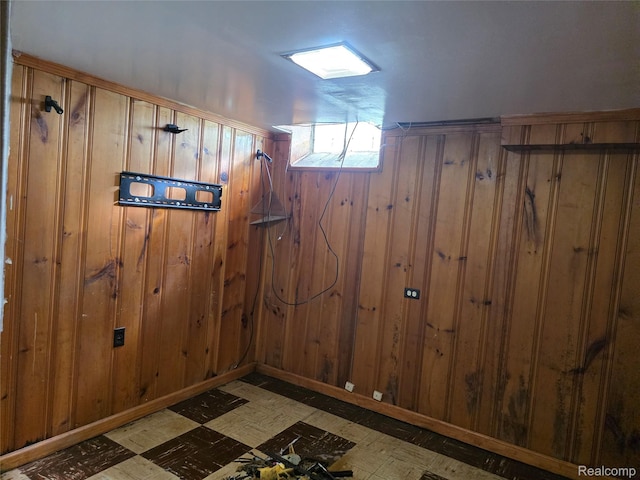 19351 Braile St, Detroit, MI 48219 - detailed view of wooden walls and baseboards