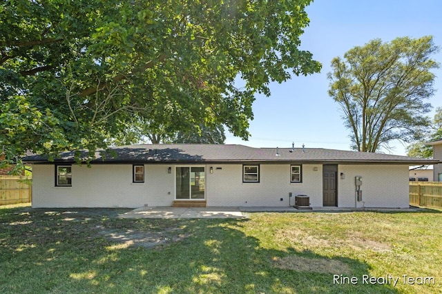 365 E 40th St, Holland, MI 49423
