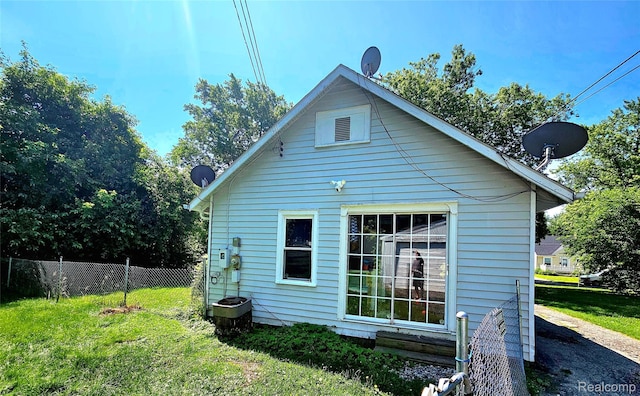 675 E Beverly Ave, Royal Oak, MI 48340 - back of house