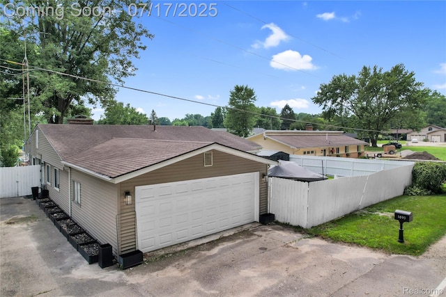 1890 Darwin Rd, Pinckney, MI 48169 - view of garage