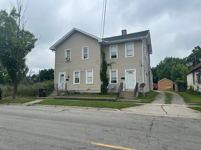 711 E Michigan St, Adrian, MI 49221 - photo 1