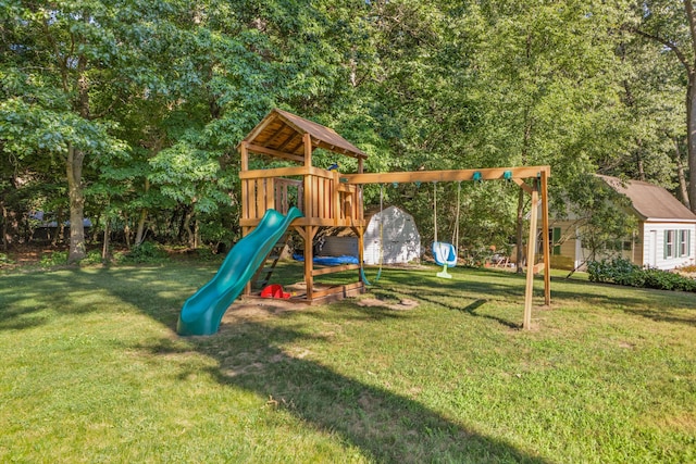 15178 154th Ave, Grand Haven, MI 49417 - community jungle gym with a lawn