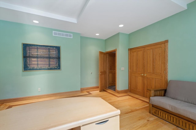 6076 Browns Lake Rd, Jackson, MI 49203 - living area featuring light wood-style floors and recessed lighting
