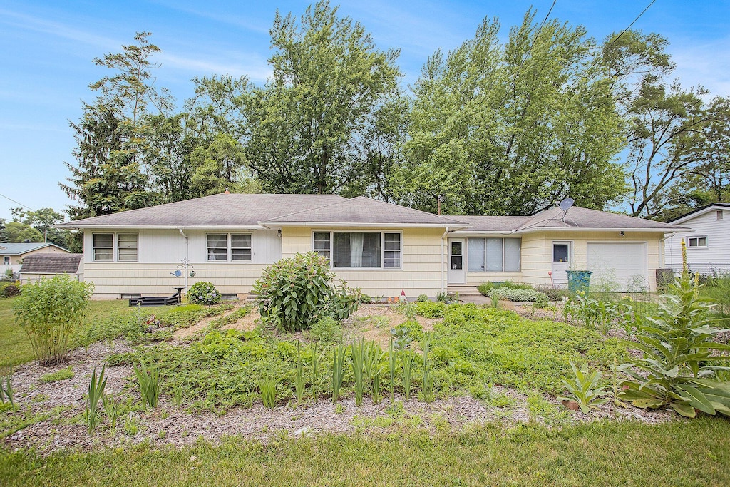 23 Riviera Dr N, Battle Creek, MI 49037 - photo 1