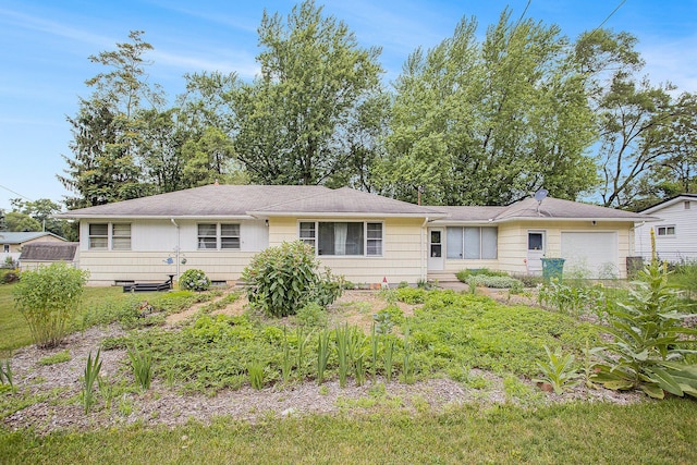 23 Riviera Dr N, Battle Creek, MI 49037 - photo 1