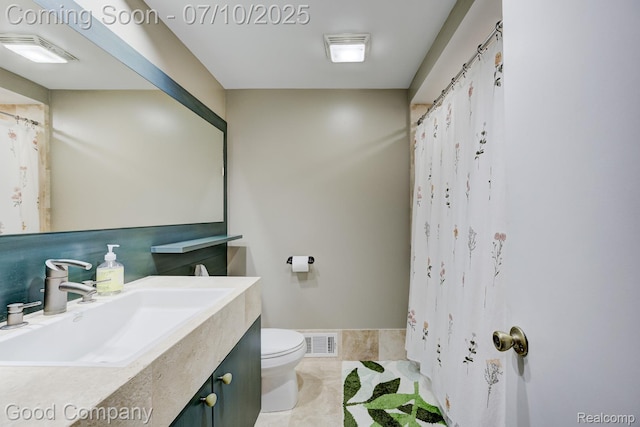 323 W Lincoln Ave, Royal Oak, MI 48067 - bathroom featuring vanity, marble finish floors, and a shower with curtain