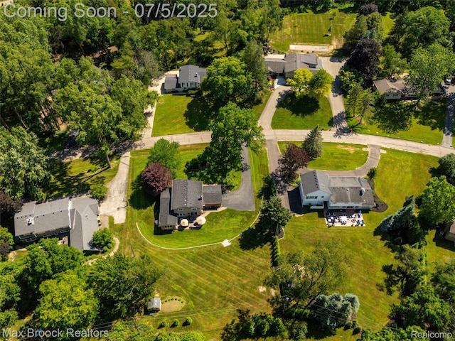 6907 W Knollwood Cir W, Bloomfield, MI 48322 - aerial view