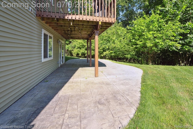 4577 Oaklawn Dr, Pinckney, MI 48169 - view of patio featuring a deck