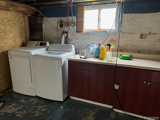 3500 Schlaud Rd, North Branch, MI 48461 - laundry area with independent washer and dryer and cabinet space