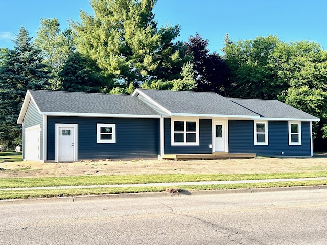 518 S Sullivan Ave, Fremont, MI 49412 - view of ranch-style house