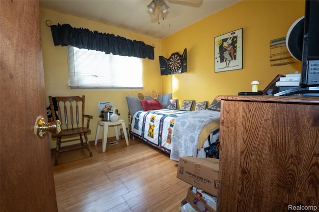 4315 Algonquin St, Detroit, MI 48215 - bedroom featuring wood finished floors