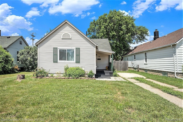 58 Yeamans St, Mount Clemens, MI 48043 - view of front of property with a front lawn