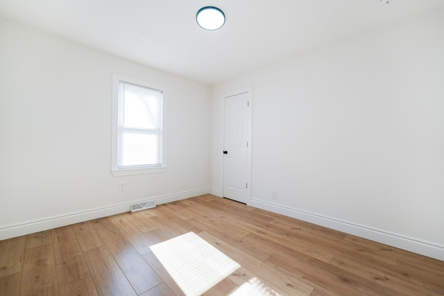 102 E Dallas Ave, Madison Heights, MI 48071 - photo 25