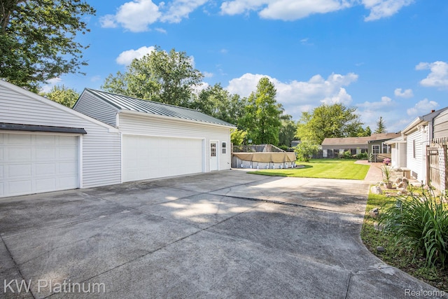 1509 Allen Rd, Kimball, MI 48074 - view of garage