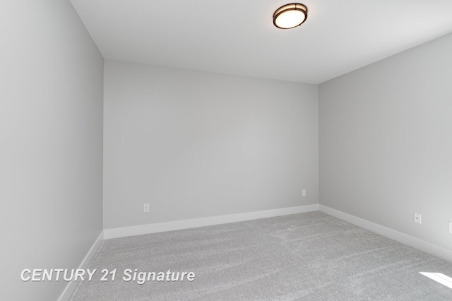10464 Laurel Woods Pl, Freeland, MI 48623 - carpeted empty room with baseboards