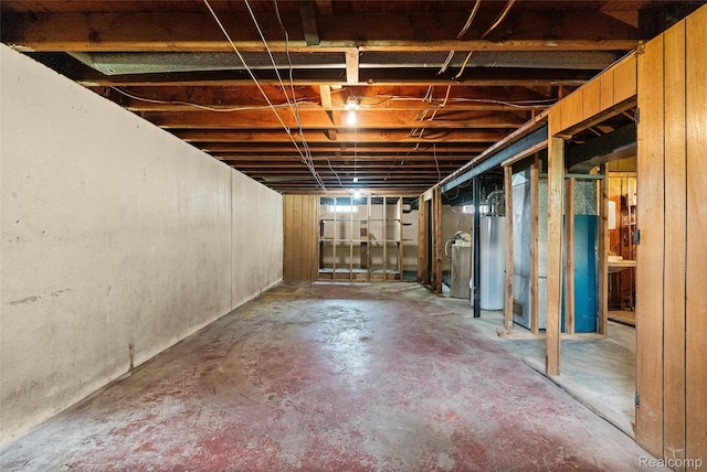 5428 Farmhill Rd, Flint, MI 48505 - unfinished below grade area featuring gas water heater