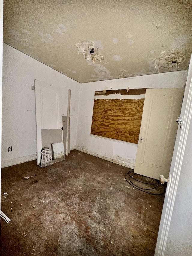 15043 Holmur St, Detroit, MI 48238 - view of spare room