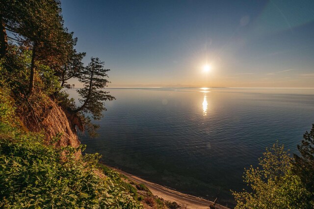 4171 N High Bluffs Dr, Leland, MI 49654