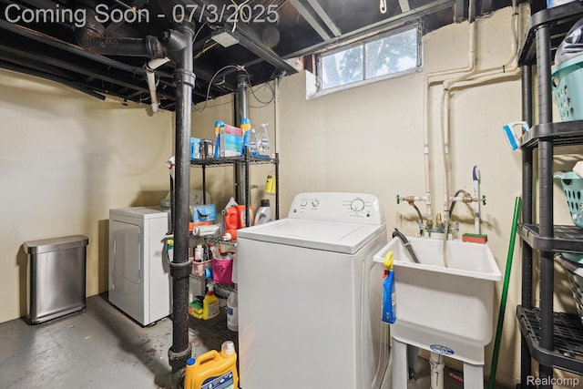 29934 Tamarack Dr, Gibraltar, MI 48134 - laundry room featuring separate washer and dryer