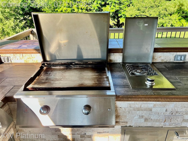 7135 Gardner Line Rd, Lexington, MI 48450 - exterior view of backsplash
