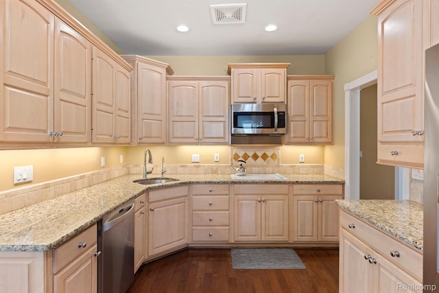 28468 Schroeder St, Farmington Hills, MI 48331 - photo 9
