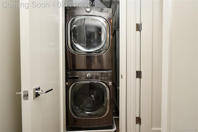 750 Forest Ave Unit 202, Birmingham, MI 48009 - washroom featuring stacked washer and clothes dryer