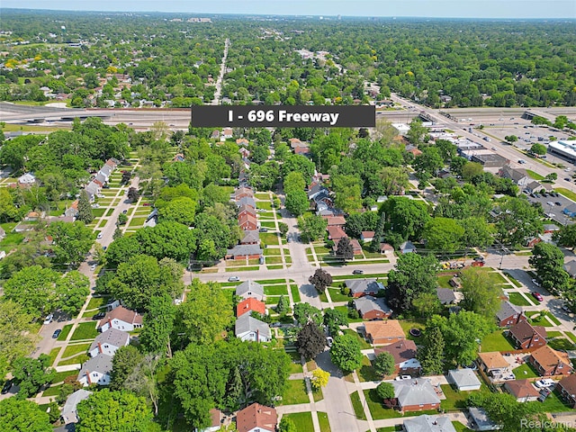 24271 Westhampton St, Oak Park, MI 48237 - aerial view of property and surrounding area featuring nearby suburban area