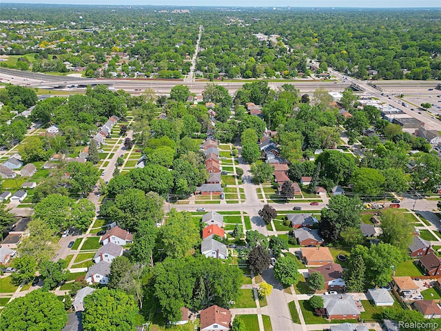 24271 Westhampton St, Oak Park, MI 48237 - aerial view of property's location with nearby suburban area