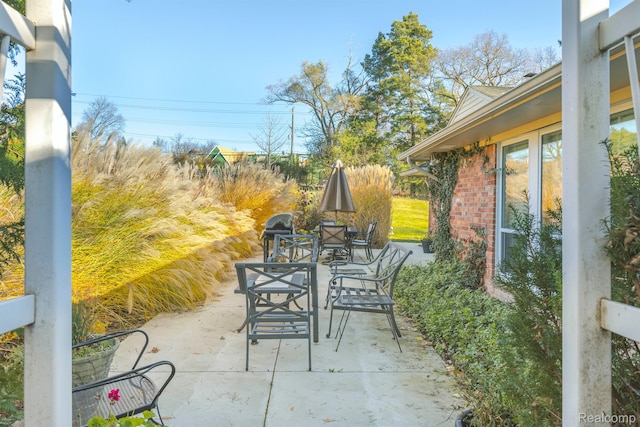 1206 Cedarholm Ln, Bloomfield Hills, MI 48302
