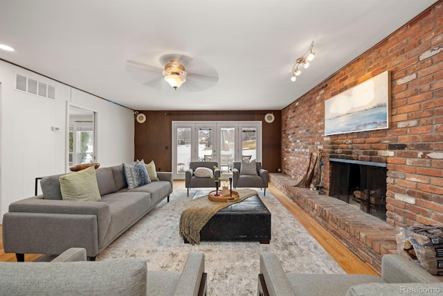 1206 Cedarholm Ln, Bloomfield Hills, MI 48302